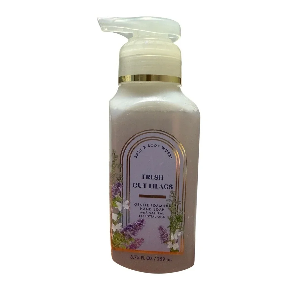 NEW Bath & Body Works Gentle & Clean Foaming Hand Soap FRESH CUT LILACS 8.75 OZ